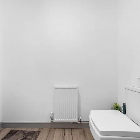 Luxury 2 Bedroom In West Yorkshire Apartment *