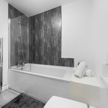 Luxury 2 Bedroom In West Yorkshire Apartment Leeds (West Yorkshire)